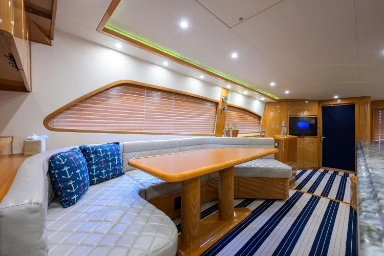 Slide: The Image of 2014 Bertram 700 - Image 32 - 32