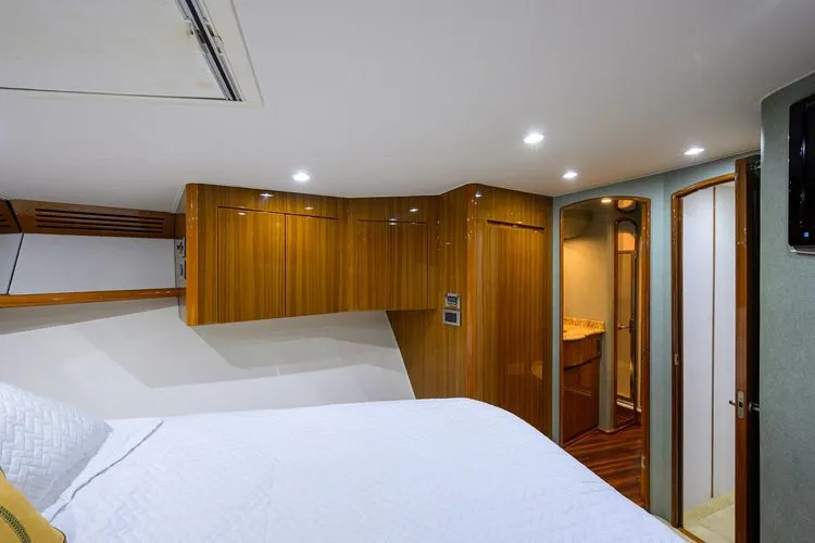 Slide: The Image of 2009 Viking 74 Enclosed Bridge - Image 44 - 44