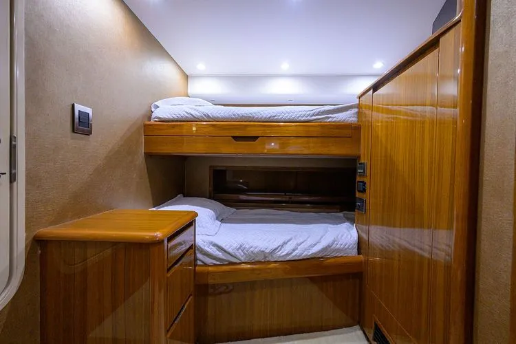 Slide: The Image of 2009 Viking 74 Enclosed Bridge - Image 51 - 51