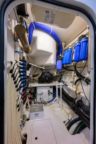 Slide: The Image of 2009 Viking 74 Enclosed Bridge - Image 54 - 54