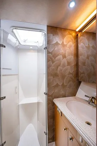 Slide: The Image of 2003 Ocean Yachts Odyssey - Image 35 - 35