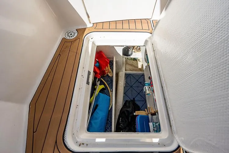 Slide: The Image of 2003 Ocean Yachts Odyssey - Image 80 - 80