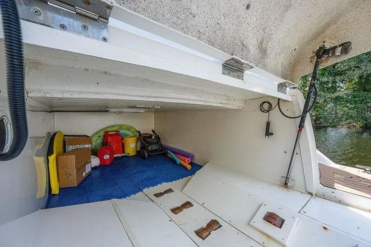 Slide: The Image of 2003 Ocean Yachts Odyssey - Image 84 - 84