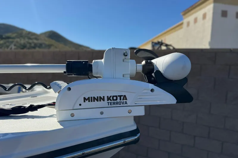 Slide: The Image of Minn Kota Terrova trolling motor on 2023 Parker 21SE Center Console boat. - 11