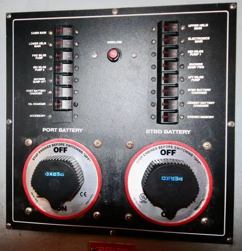 Slide: The Image of 2001 Mainship 430 - Image 12 - 12