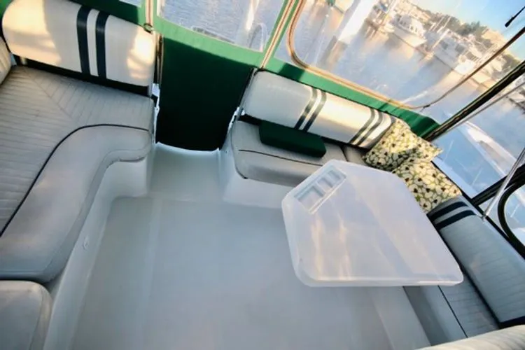 Slide: The Image of 2001 Mainship 430 - Image 7 - 7