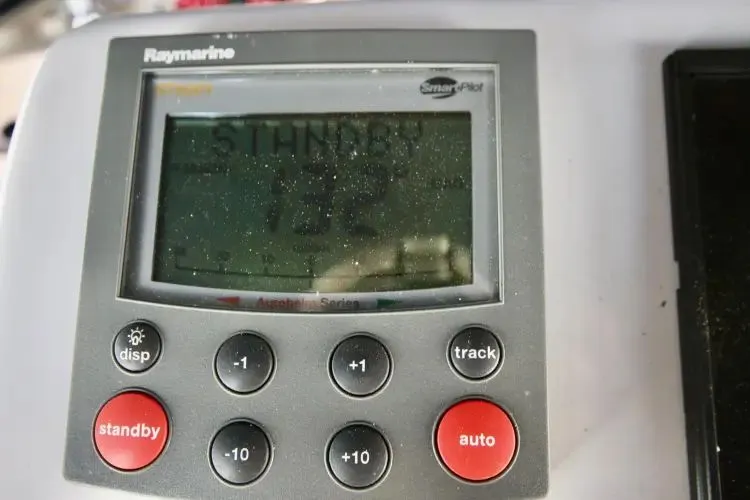 Slide: The Image of 2004 Island Packet 370 - Image 13 - 13