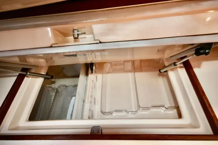 Slide: The Image of 2004 Island Packet 370 - Image 5 - 5