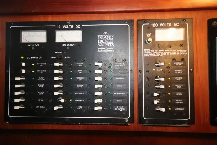 Slide: The Image of 2002 Island Packet 380 - Image 10 - 10