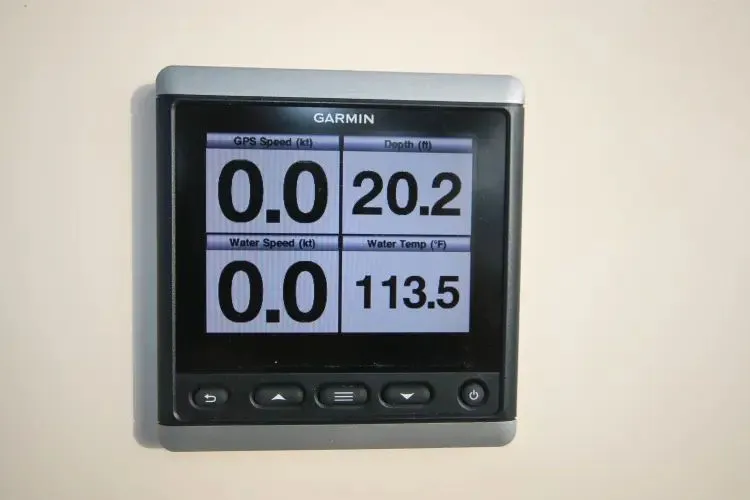 Slide: The Image of 2002 Island Packet 380 - Image 6 - 6