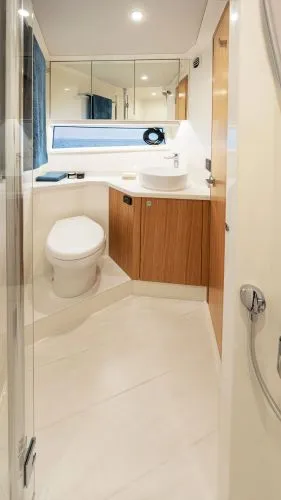 Slide: The Image of 2026 Riviera 585 Suv - Image 26 - 26