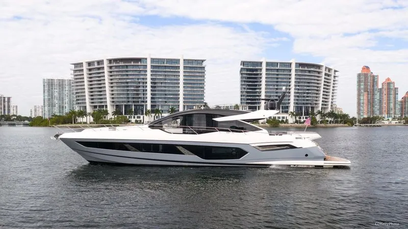 The Image of 2024 Sunseeker 75 Predator - Image 1 - 1