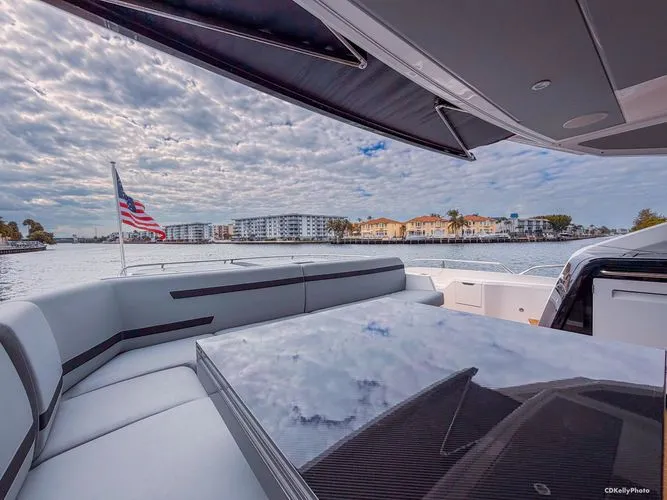 Slide: The Image of 2024 Sunseeker 75 Predator - Image 11 - 11