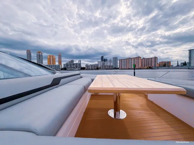 Slide: The Image of 2024 Sunseeker 75 Predator - Image 17 - 17