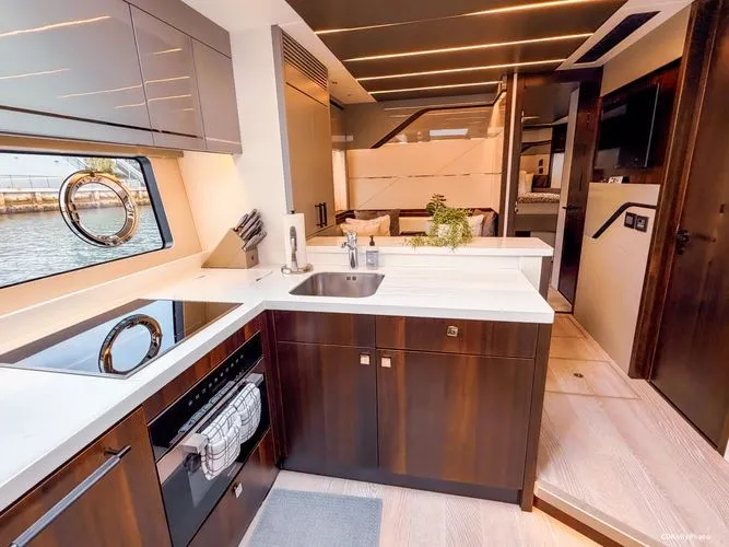 Slide: The Image of 2024 Sunseeker 75 Predator - Image 29 - 29