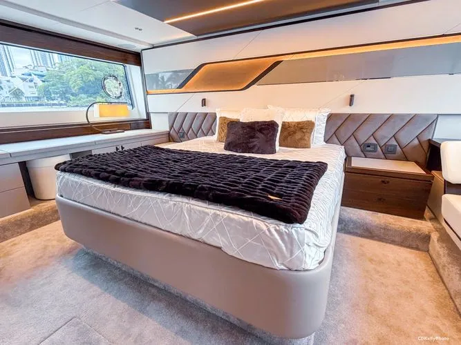 Slide: The Image of 2024 Sunseeker 75 Predator - Image 35 - 35