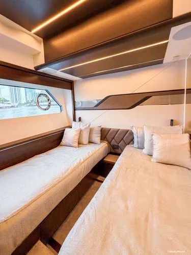 Slide: The Image of 2024 Sunseeker 75 Predator - Image 41 - 41