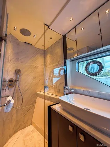 Slide: The Image of 2024 Sunseeker 75 Predator - Image 43 - 43