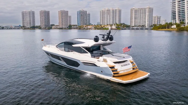 Slide: The Image of 2024 Sunseeker 75 Predator - Image 5 - 5