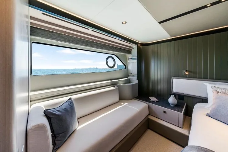 Slide: The Image of 2026 Sunseeker Manhattan 68 (2025) - Image 29 - 29