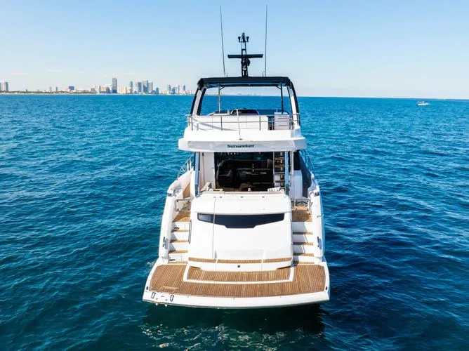 Slide: The Image of 2026 Sunseeker Manhattan 68 (2025) - Image 3 - 3