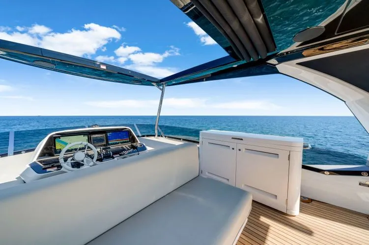 Slide: The Image of 2026 Sunseeker Manhattan 68 (2025) - Image 38 - 38