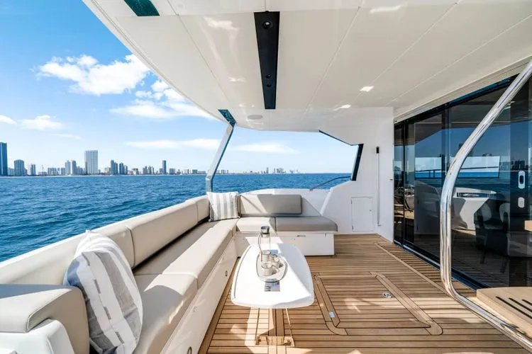 Slide: The Image of 2026 Sunseeker Manhattan 68 (2025) - Image 9 - 9