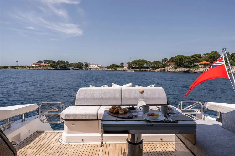 Slide: The Image of 2026 Sunseeker Predator 55 - Image 11 - 11