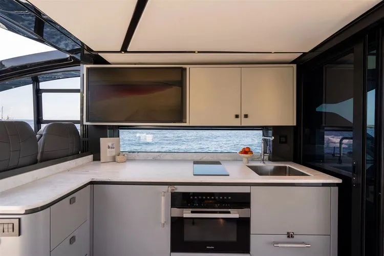 Slide: The Image of 2026 Sunseeker Predator 55 - Image 18 - 18