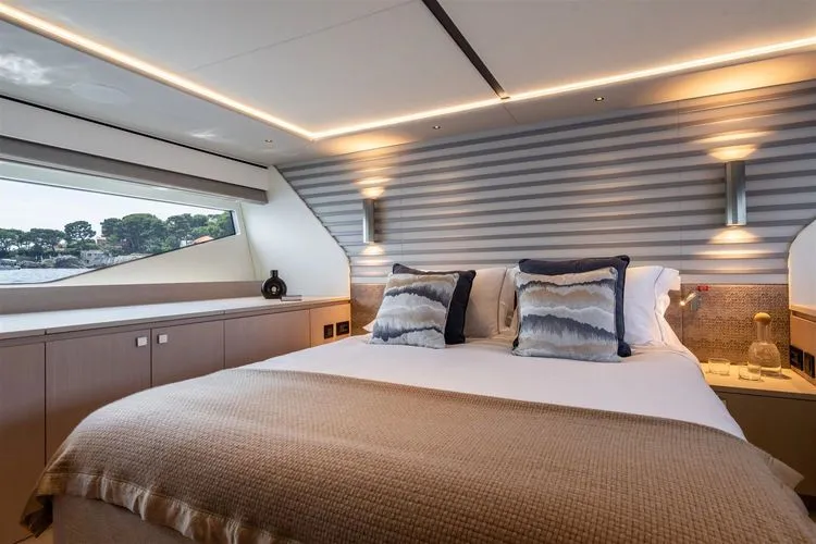 Slide: The Image of 2026 Sunseeker Predator 55 - Image 24 - 24