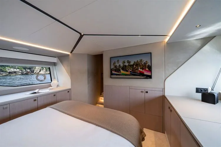 Slide: The Image of 2026 Sunseeker Predator 55 - Image 27 - 27