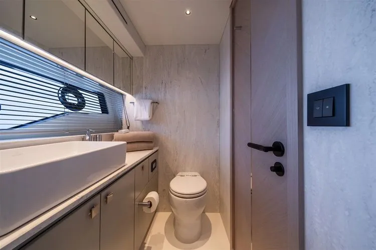 Slide: The Image of 2026 Sunseeker Predator 55 - Image 29 - 29