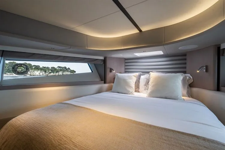 Slide: The Image of 2026 Sunseeker Predator 55 - Image 32 - 32