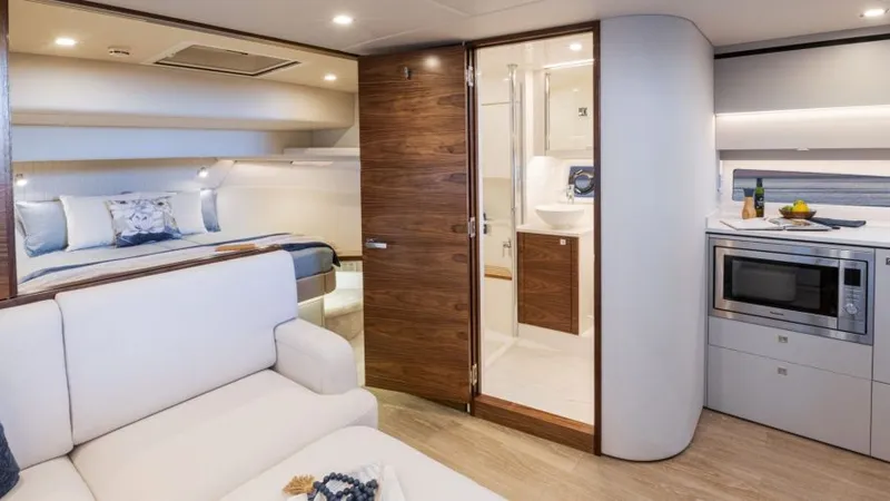 Slide: The Image of 2026 Riviera 4300 Sports Express - Image 16 - 16