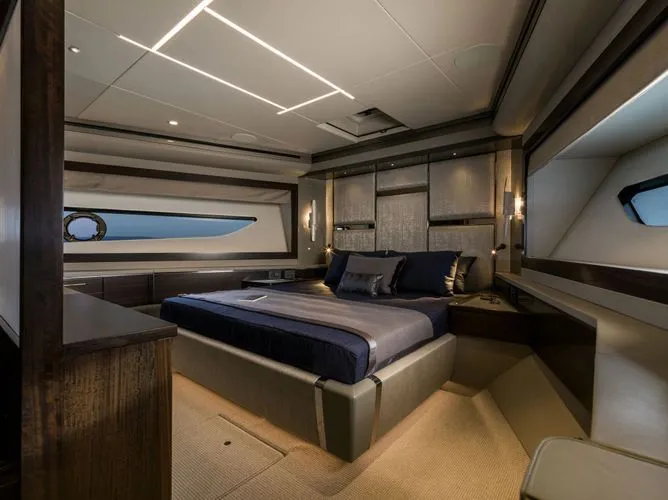 Slide: The Image of 2026 Sunseeker 88 Yacht - Image 16 - 16