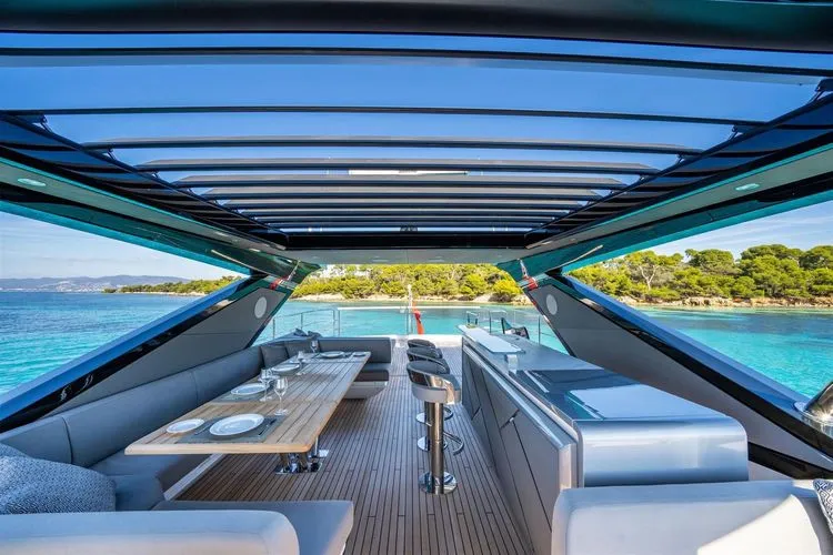 Slide: The Image of 2026 Sunseeker 88 Yacht - Image 8 - 8