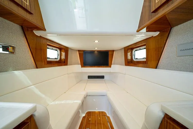 Slide: The Image of 2026 Hcb 48 Campeon - Image 31 - 31