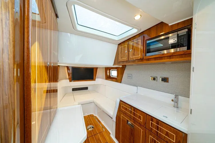 Slide: The Image of 2026 Hcb 48 Campeon - Image 32 - 32