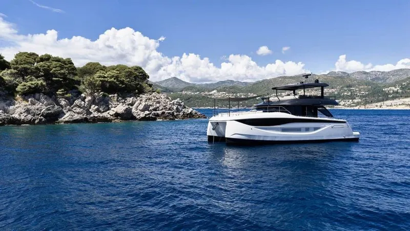 Slide: The Image of 2027 Prestige M7 - Image 3 - 3