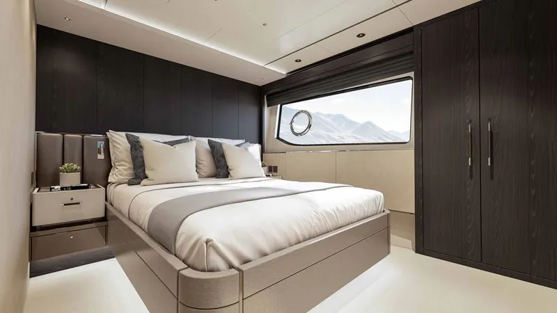 Slide: The Image of 2026 Sunseeker 94 Yacht - Image 33 - 33