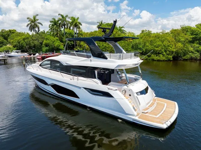 Slide: The Image of 2026 Sunseeker Manhattan 68 (2025) - Image 10 - 10