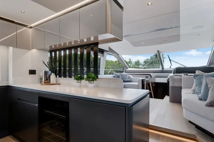 Slide: The Image of 2026 Sunseeker Manhattan 68 (2025) - Image 25 - 25