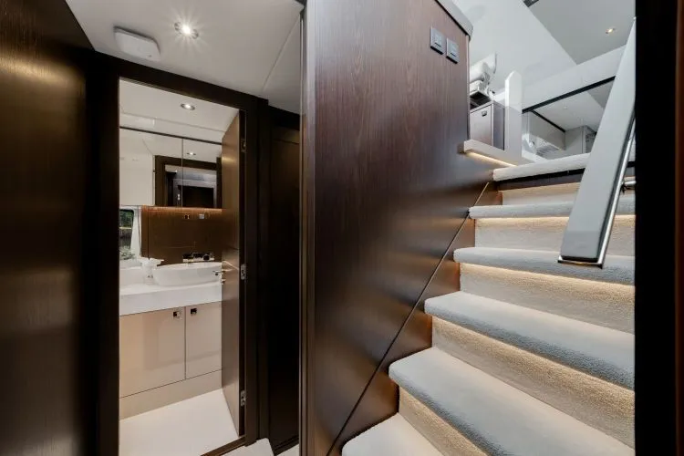 Slide: The Image of 2026 Sunseeker Manhattan 68 (2025) - Image 34 - 34