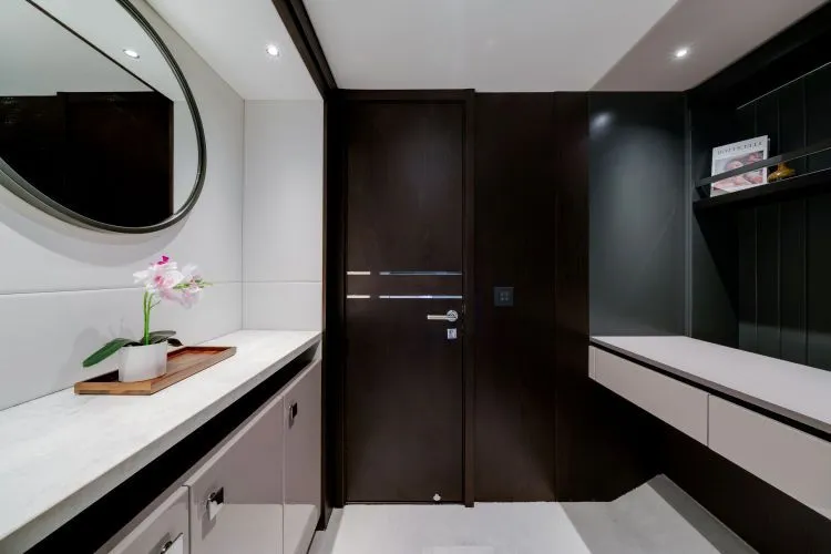 Slide: The Image of 2026 Sunseeker Manhattan 68 (2025) - Image 39 - 39