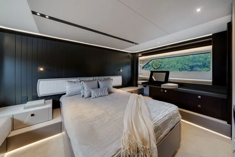 Slide: The Image of 2026 Sunseeker Manhattan 68 (2025) - Image 41 - 41