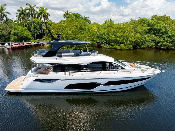 Slide: The Image of 2026 Sunseeker Manhattan 68 (2025) - Image 5 - 5