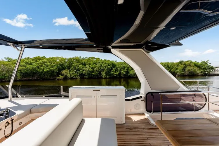 Slide: The Image of 2026 Sunseeker Manhattan 68 (2025) - Image 55 - 55