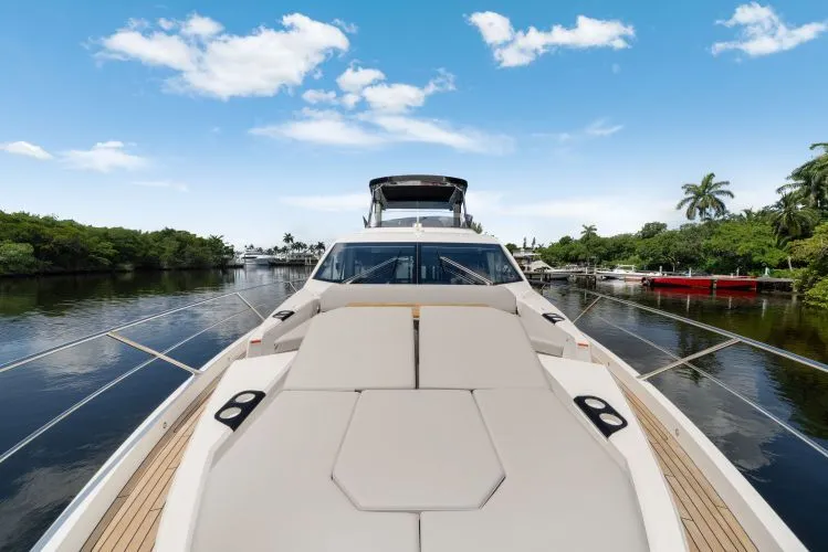 Slide: The Image of 2026 Sunseeker Manhattan 68 (2025) - Image 63 - 63