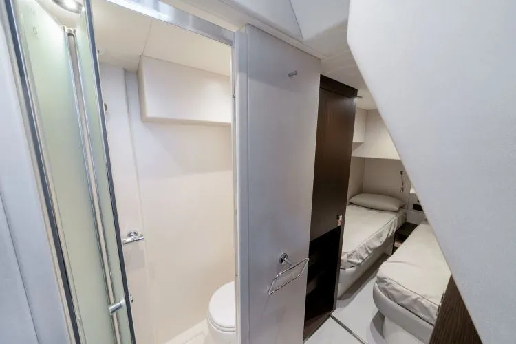 Slide: The Image of 2026 Sunseeker Manhattan 68 (2025) - Image 66 - 66