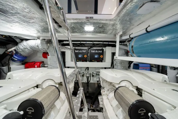 Slide: The Image of 2026 Sunseeker Manhattan 68 (2025) - Image 68 - 68